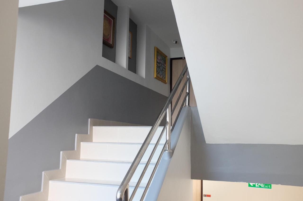Wj Residence At Suvarnaphumi Bangkok Dış mekan fotoğraf